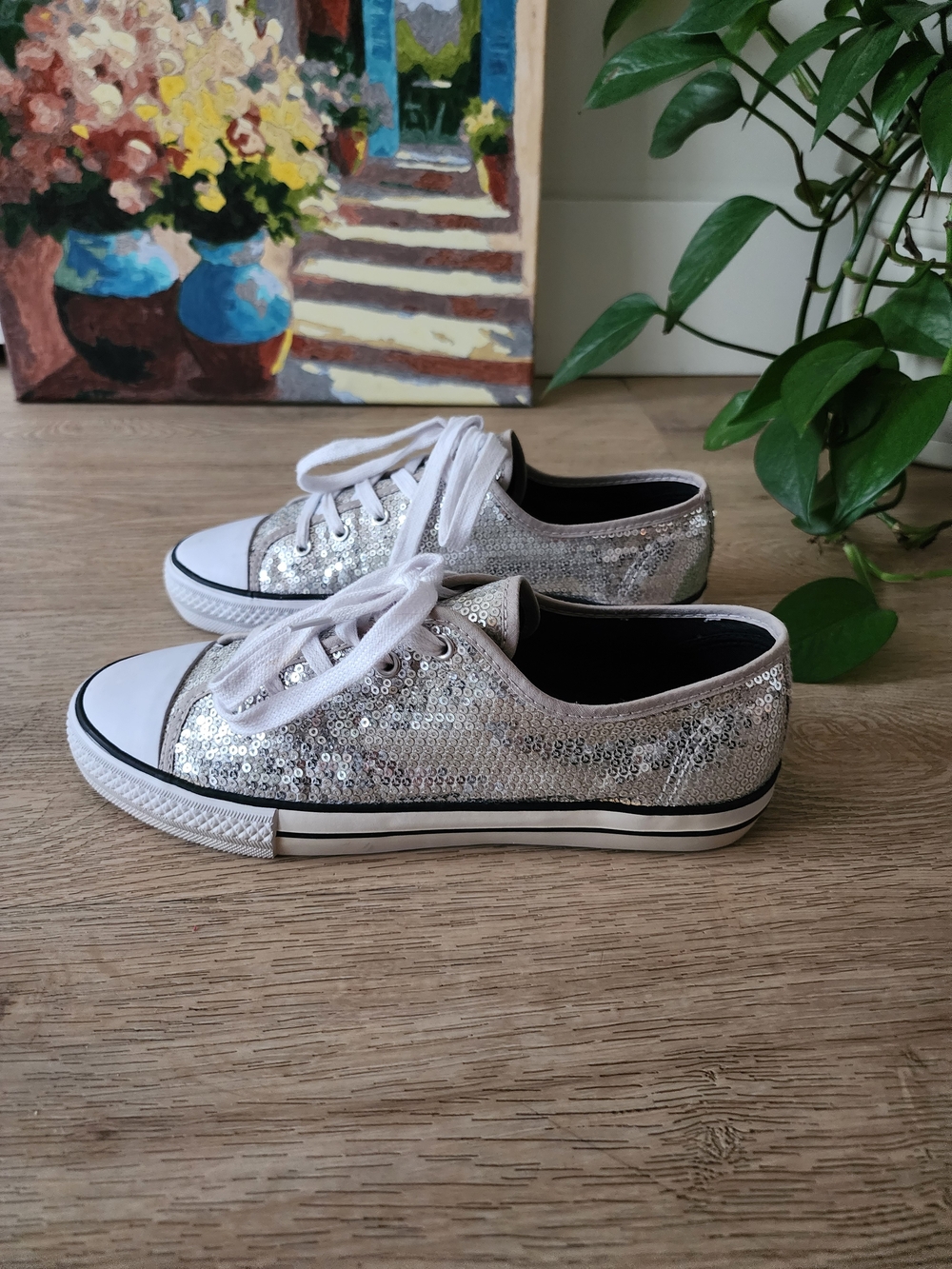 G:21 Silver Sequin Sneakers Women’s Size 8 | Y2K Grunge